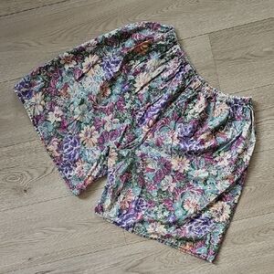 Handmade 90s Reteo Floral Print Stretchy Waistband Wide Leg Shorts